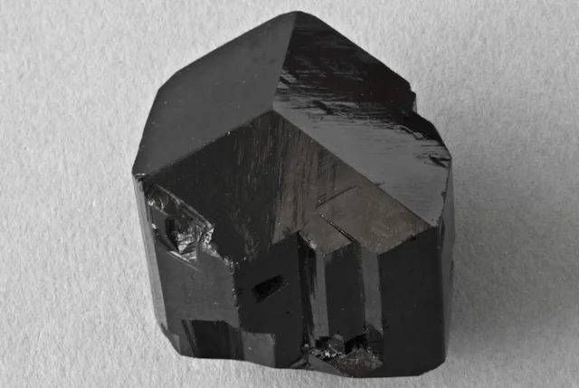 Fotografie minerálu Skoryl z lokality Erongo, Namibia
