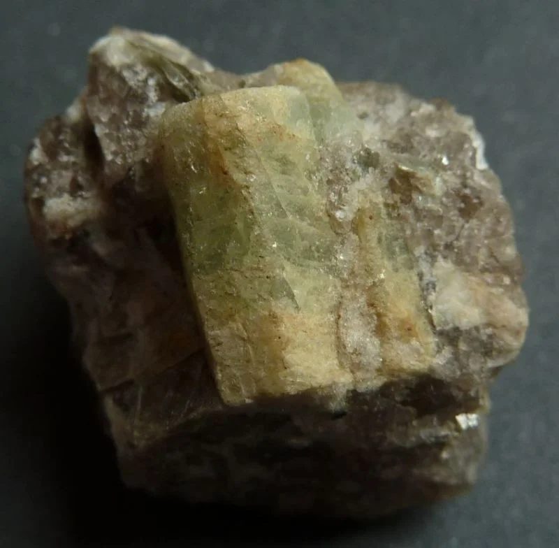 Fotografie minerálu Beryl z lokality Maršíkov, Střelecký důl, Czech Republic