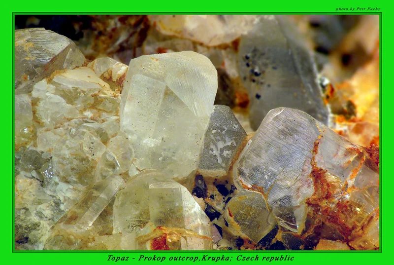 Fotografie minerálu Topaz z lokality Krupka, štola Prokop, Czech Republic