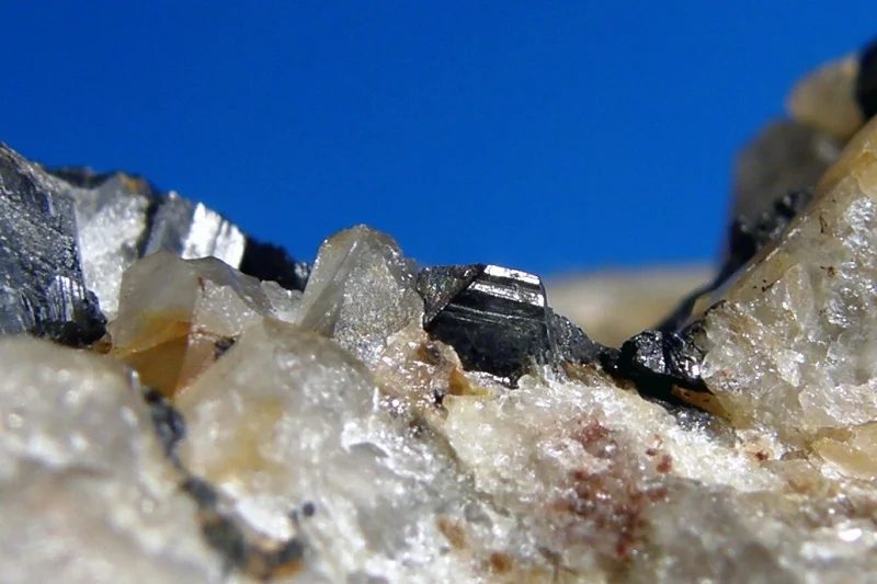 Fotografie minerálu Wolframit z lokality Krupka, Czech Republic