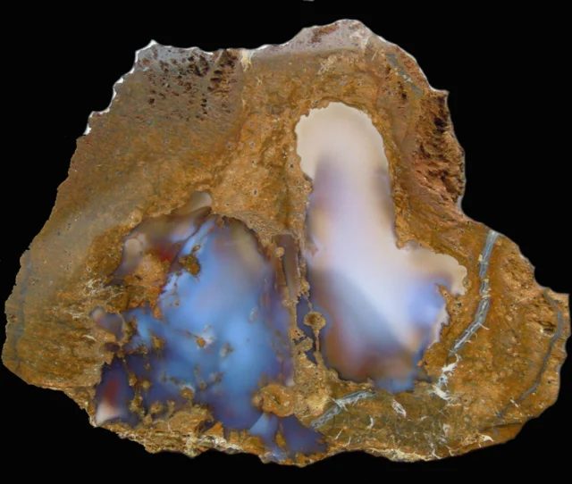Fotografie minerálu Křemen (var. chalcedon) z lokality Ahníkov, Czech Republic