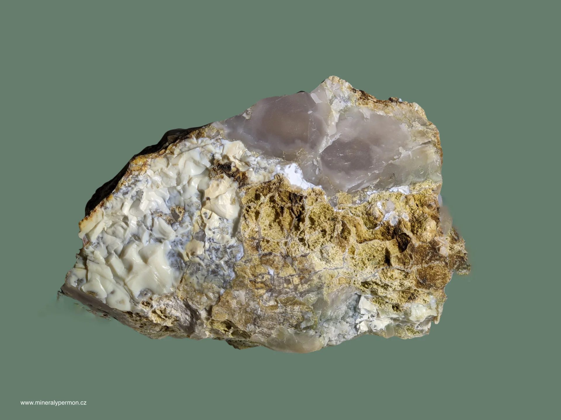 Fotografie minerálů Chalcedon, Opál z lokality Křemže, Czech Republic